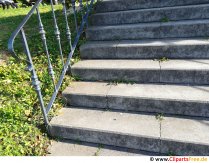 Снимка на стари бетонни стълби