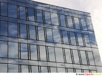Acier, verre et béton